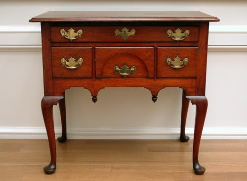 Dressing table