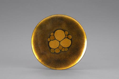 Early Amber Dish with Amber Jewels